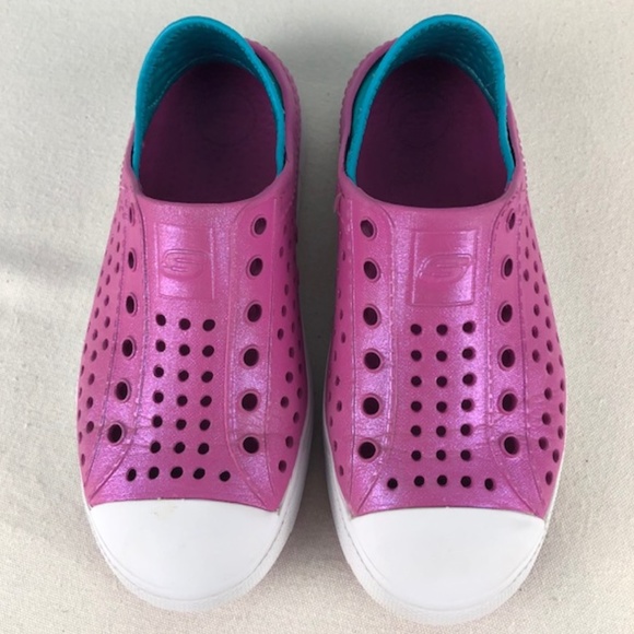 Skechers Other - Girl's Native Skechers Sz 2